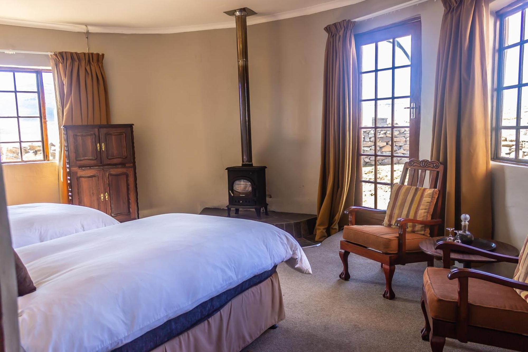 Отель Sani Mountain Escape Mokhotlong Экстерьер фото