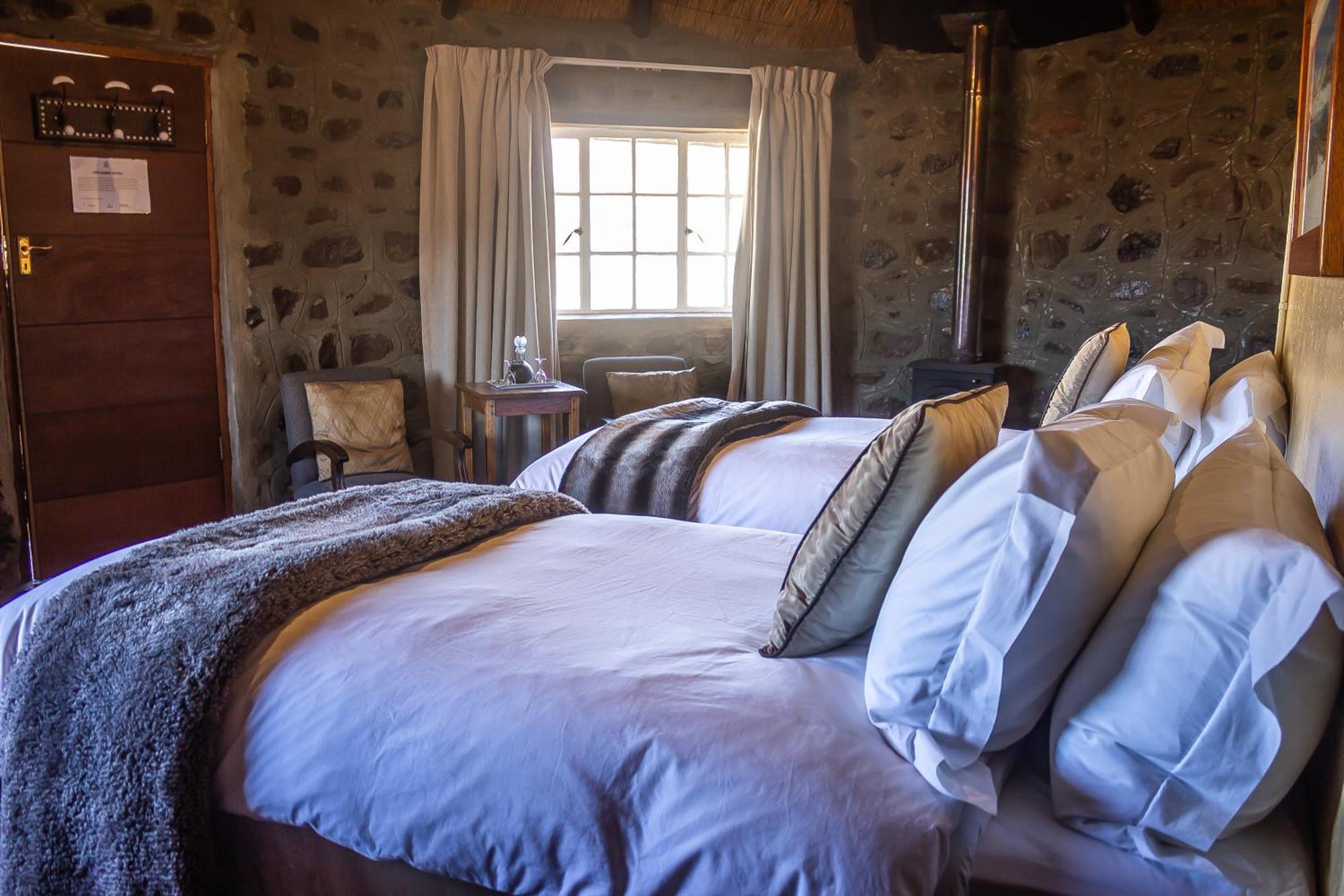 Отель Sani Mountain Escape Mokhotlong Экстерьер фото