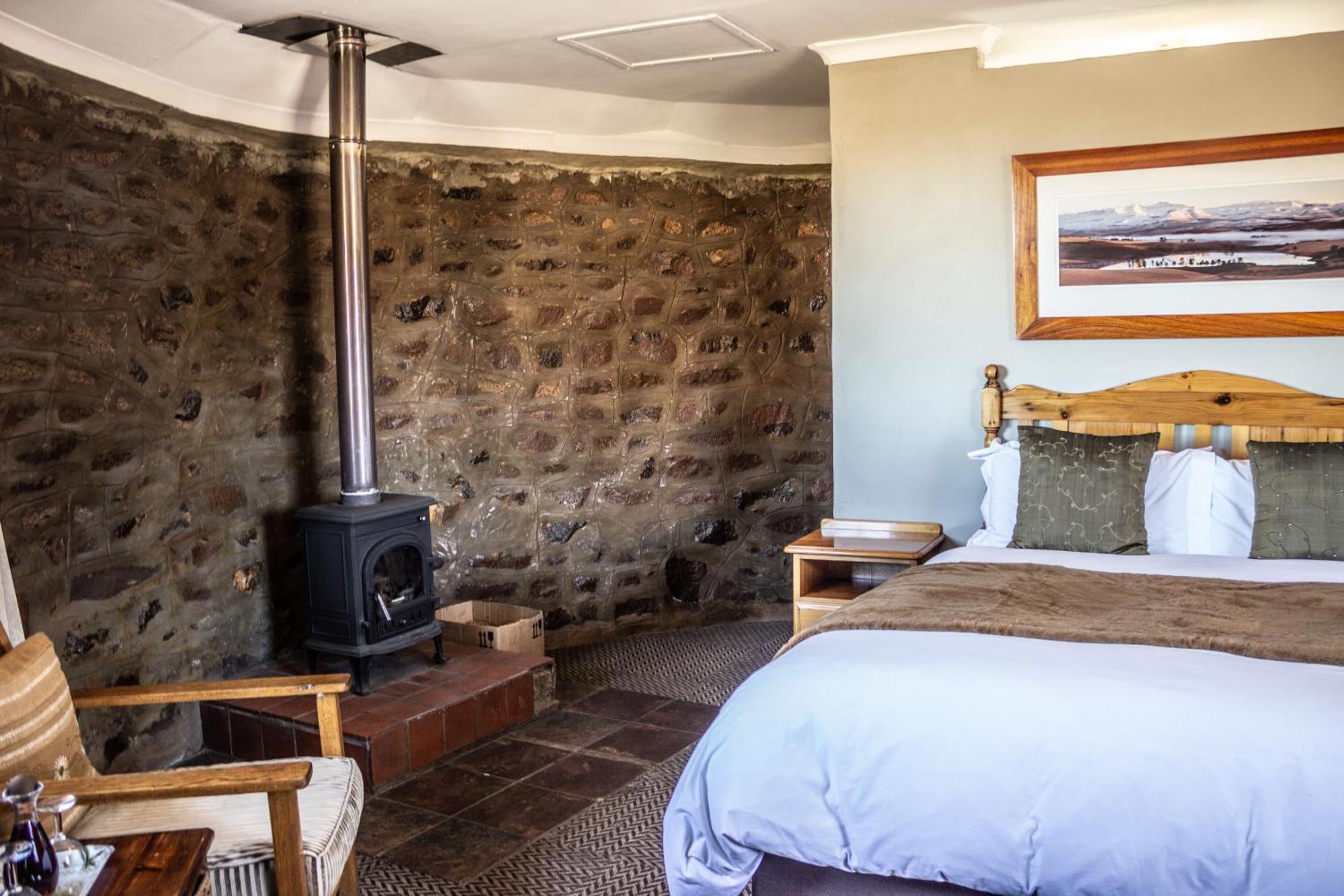 Отель Sani Mountain Escape Mokhotlong Экстерьер фото