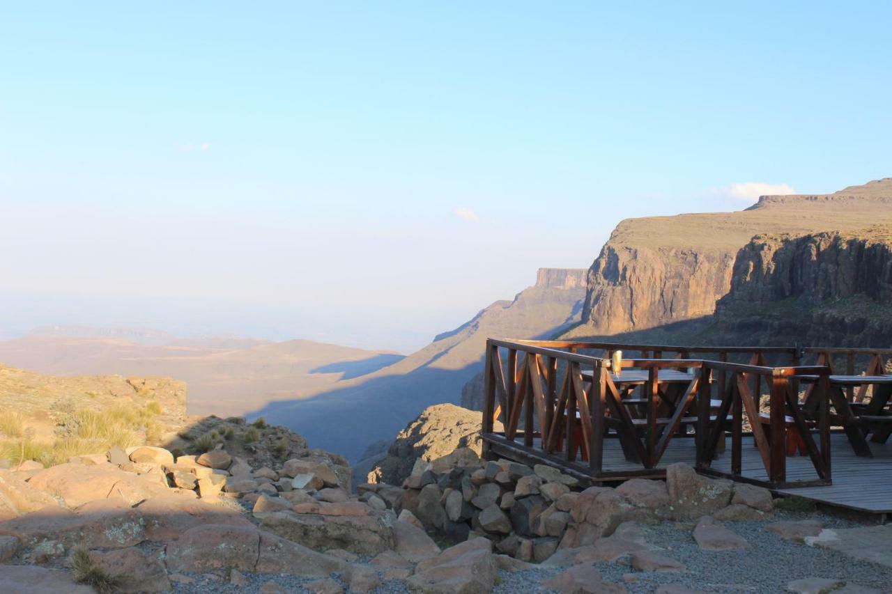 Отель Sani Mountain Escape Mokhotlong Экстерьер фото