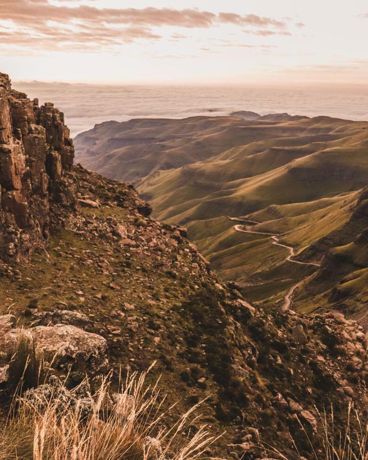 Отель Sani Mountain Escape Mokhotlong Экстерьер фото
