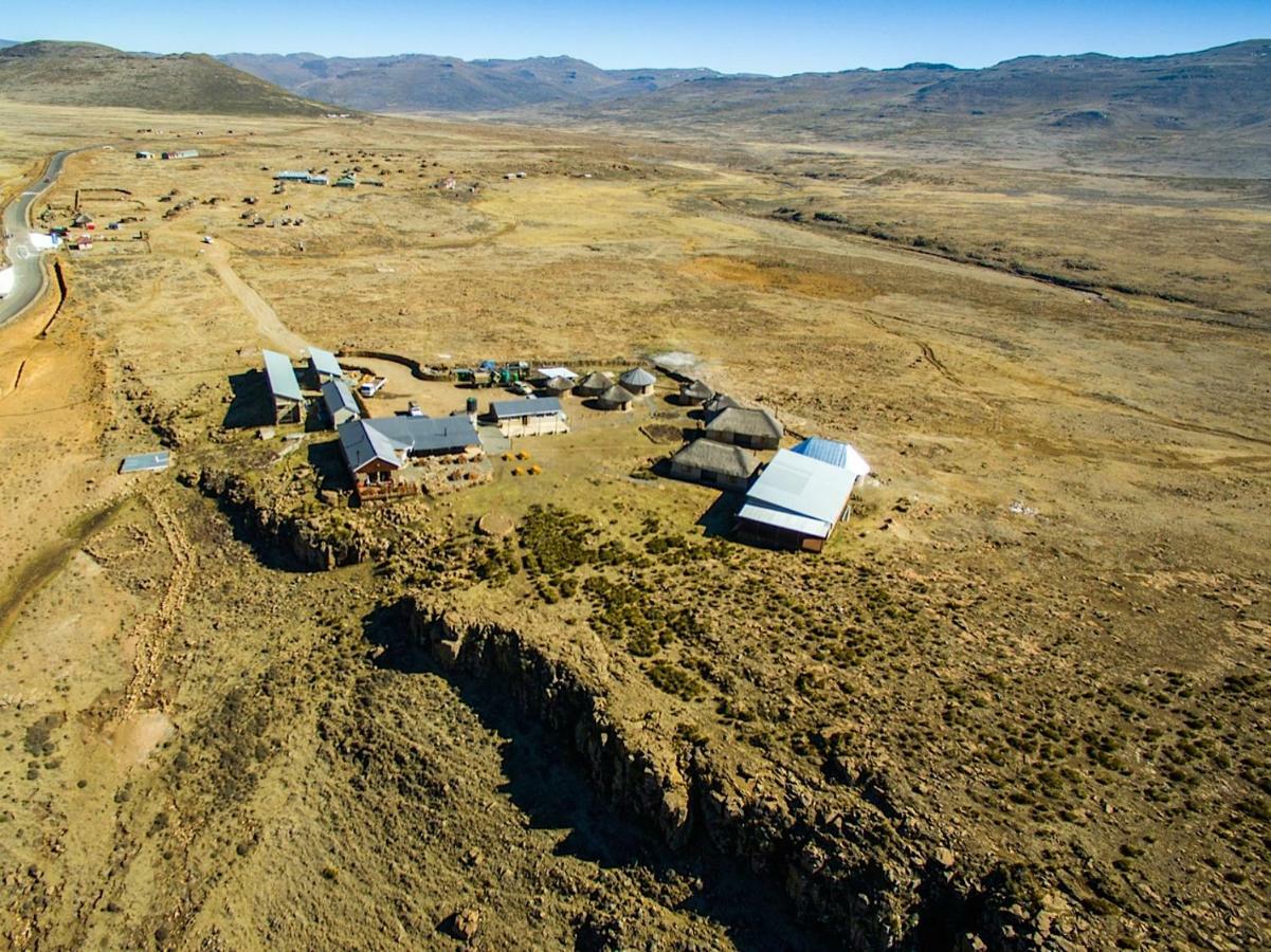 Отель Sani Mountain Escape Mokhotlong Экстерьер фото
