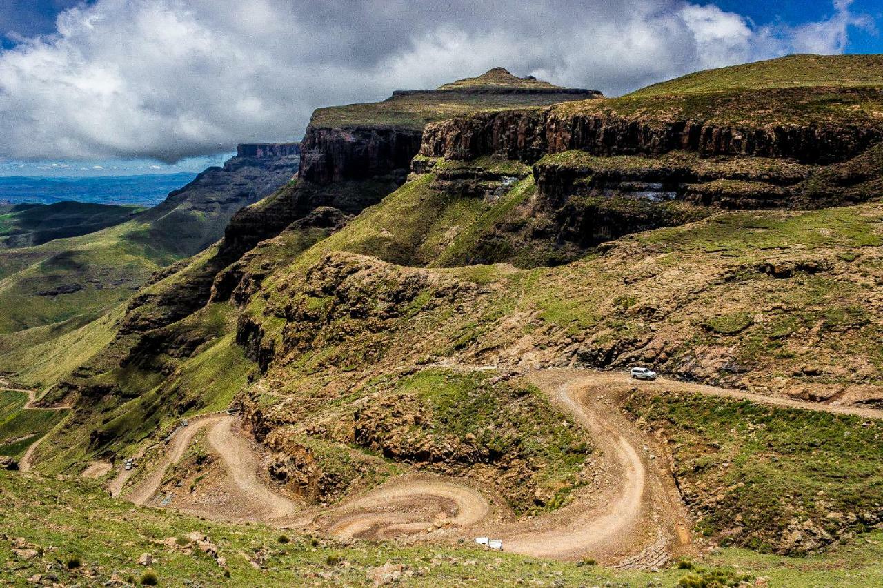 Отель Sani Mountain Escape Mokhotlong Экстерьер фото