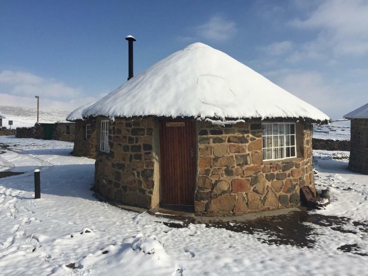 Отель Sani Mountain Escape Mokhotlong Экстерьер фото